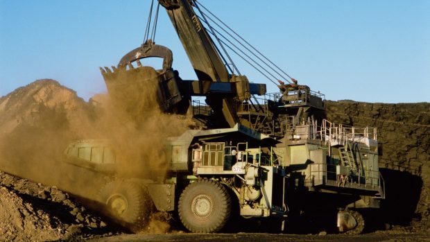 Un tânăr și-a dat demisia de la locul de muncă de la bancă, a plecat din țară și s-a angajat ca miner, iar acum câștigă peste 2.100 euro pe săptămână
