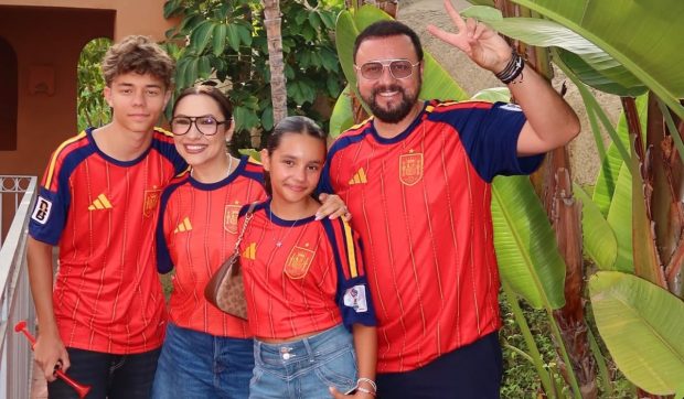 Cătălin Măruță și Andra au urmărit finala Campionatului Mondial în Spania. Cum au trăit victoria Spaniei pe străzile din Marbella