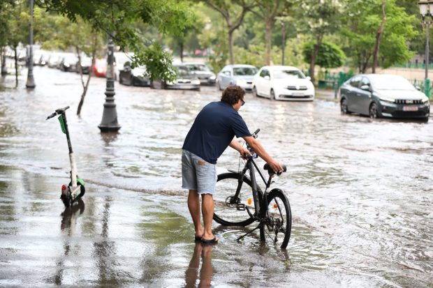 România confruntată cu canicule intense și furtuni puternice: expertul Roxana Bojariu explică impactul schimbărilor climatice