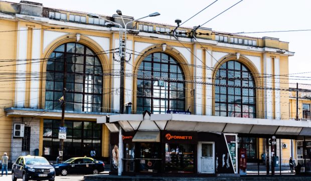 Povestea epică a Gării de Sud din Ploiești: de la fastul regal, la distrugerea și refacerea în stil sovietic