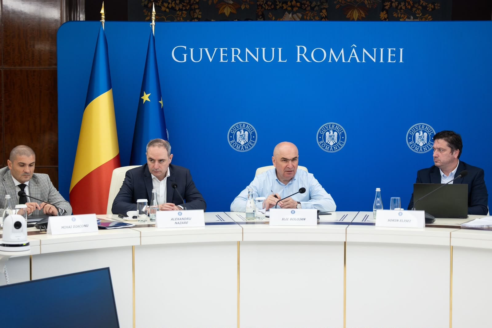 Poza pentru articolul Reforma bugetară în mandatul Bolojan: 33.000 de posturi ocupate au dispărut ANALIZĂ