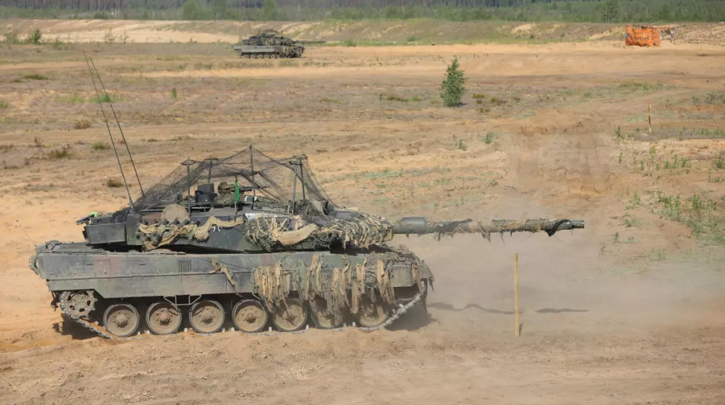 Șeful militar al NATO avertizează că Alianța este gata să provoace daune uriașe Rusiei în cazul unui atac în Europa