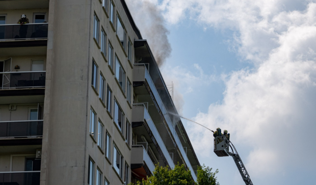 Tragedie în Anvers: Cinci morți și numeroși răniți după un incendiu puternic într-un bloc de locuințe