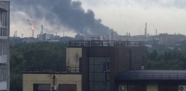 Incendiu major la rafinăria din Omsk, terminus al unui atac cu drone în inima Siberiei