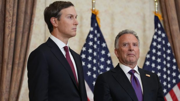 Donald Trump își trimite pentru prima dată emisarii la Kiev. Volodimir Zelenski confirmă vizita