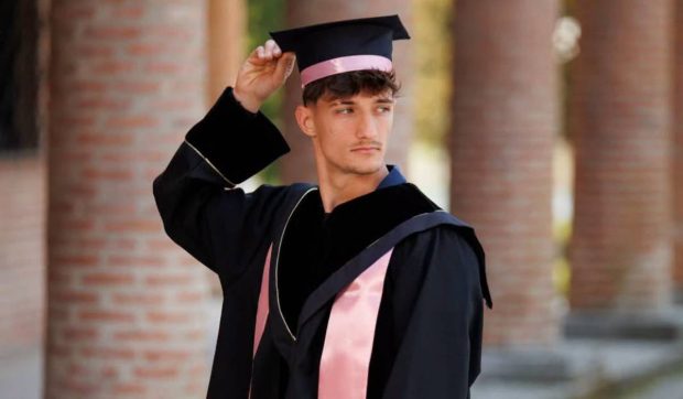 Laurențiu din Giurgiu, elev în plasament, strălucește la Bacalaureat cu 9,60 la Matematică și visează la o carieră militară