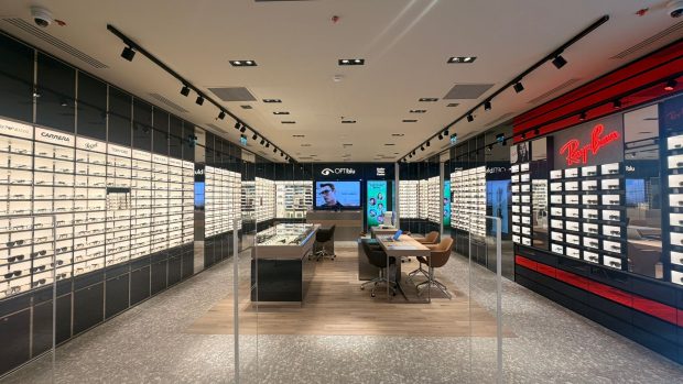 OPTIblu deschide un nou magazin modern în Mall Vitan, oferind o experiență completă pentru sănătatea și stilul ochilor