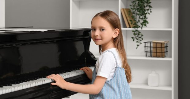 Ancora Hub: Cum alegi instrumentul muzical potrivit pentru copilul tău? Şi de la ce vârstă?
