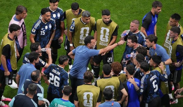 ARGENTINA. Arta de a ști să crezi și să câștigi chiar când totul pare pierdut. Messi și Scaloni, armele principale ale sud-americanilor