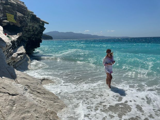 Albania: Destinația Mediteraneană în Plină Ascensiune, Între Peisaje Idilice și Ospitalitate Autentică