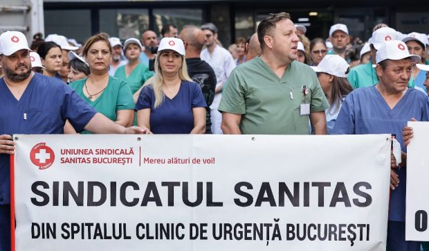 „Mi-am lăsat copiii bolnavi acasă!” Grevă în sănătate: Poveștile tulburătoare ale cadrelor medicale care au protestat la Spitalul Floreasca