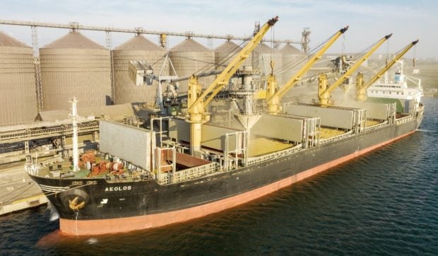 Atacurile rusești din Marea Neagră paralizează exporturile de cereale ucrainene: 3 milioane de tone din noua recoltă sunt blocate în depozite