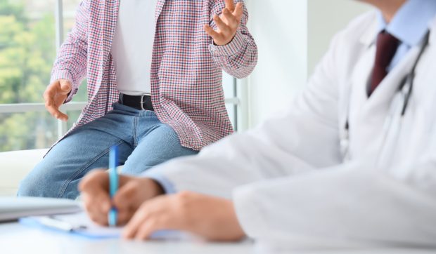 Diagnostic neașteptat pentru un bărbat din Essex, după ce simptomele inițiale au fost ignorate