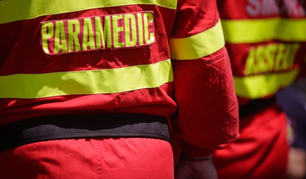 Microbuz cu 11 persoane implicat într-un accident grav în Vrancea; Planul Roșu de intervenție activat