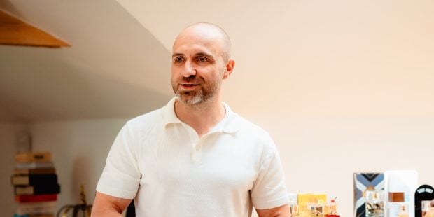 Expirarea parfumurilor: ce trebuie să știi despre durata lor de valabilitate și evoluția pieței olfactive