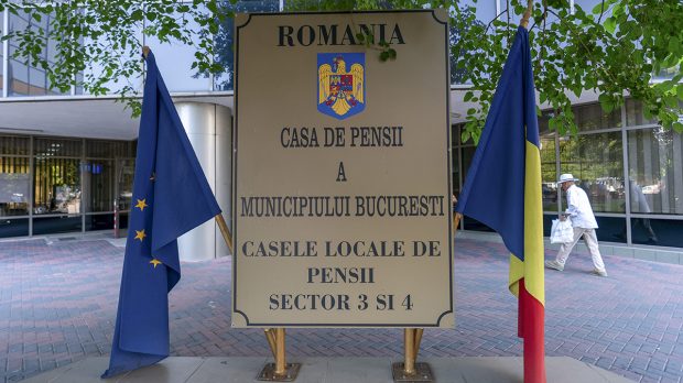 Dimineața documentelor: o călătorie nostalgică prin filele vieții și ale hârtiilor oficiale