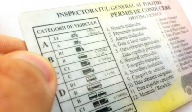 Brașov renunță la plățile în numerar pentru permise și înmatriculări începând cu 3 august