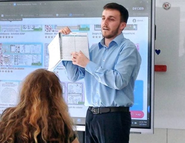 Titularizare 2026, greșeală în baremul la română pentru educatori. Profesorii acuză că subiectele au fost generate cu ChatGPT. Petruț Rizea: „Mulți oameni ar putea rămâne fără catedră”
