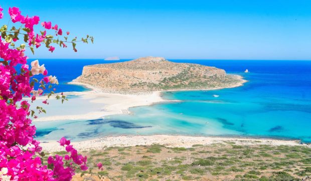Pe urmele zeilor: 5 destinații emblematice din Grecia antică pentru pasionații de mitologie și natură