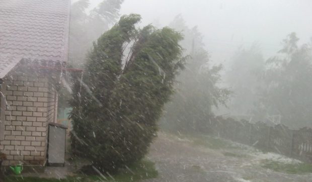 Răcire și nou val de ploi torențiale, grindină și vijelii în România. Prognoza meteo ANM pentru perioada 21 iulie-17 august 2026