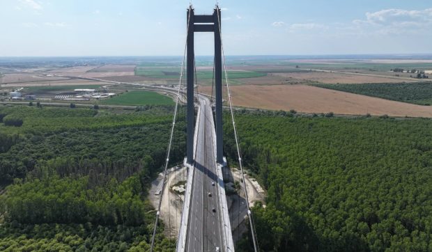 Reparații urgente pe podul suspendat de la Brăila: lucrări de asfaltare programate până pe 10 iulie