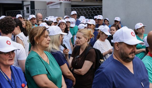 Solidaritate în sănătate: Cadrele medicale din Spitalul Floreasca își spun poveștile în timpul grevei de avertisment