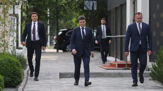 Opacitate cronică în privința activității SPP. Numărul persoanelor care primesc protecție este clasificat, iar instituția este condusă de 21 de ani de același om, generalul Lucian Pahonțu