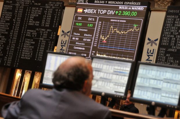 Bursa de la București a închis pe roșu: BET a scăzut, dar rămâne pe plus cu peste 4,8% în 2026. Ce înseamnă pentru cei cu economii investite