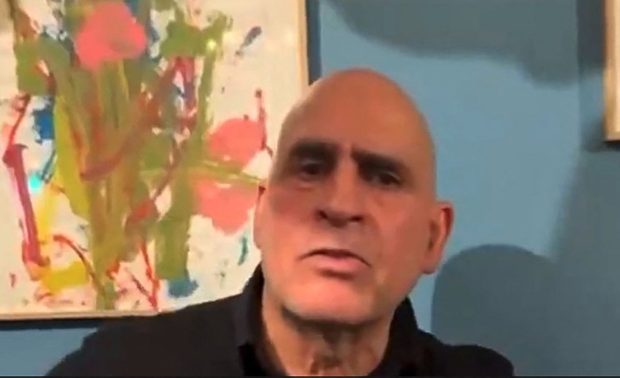 Agentul de casting acuzat că recruta fotomodele pentru Jeffrey Epstein a fost găsit mort în suburbiile Parisului