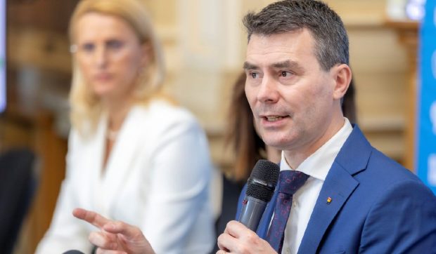 România lansează „e-Sănătatea Mea”: Programări online și noul buletin cu cip devin cardul tău de sănătate