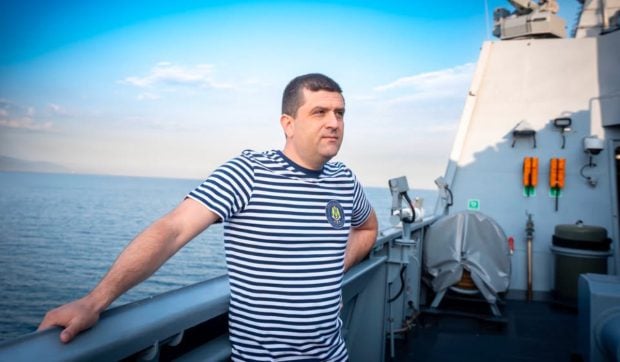 Ministrul interimar al Apărării, Radu Miruță, alături de echipajul corvetei „Contraamiral August Roman” în voiajul de 14 ore spre România