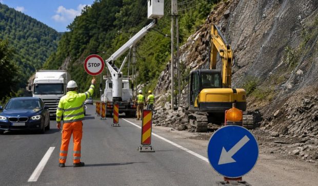 Restricții și rute ocolitoare pe Valea Oltului până la finalul verii din cauza lucrărilor de consolidare a versanților
