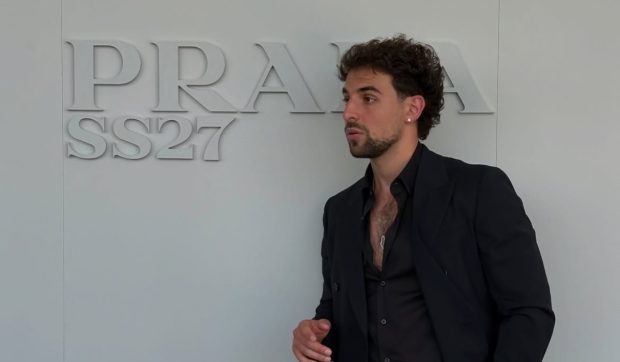 Saint Levant, noul ambasador Prada, în centrul unui conflict după ce a purtat un colier cu harta Palestinei