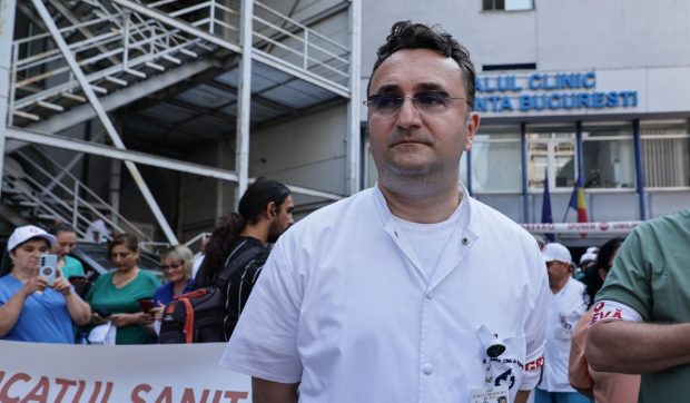 Cadrele medicale avertizează: Plata necorespunzătoare a gărzilor amenință migrarea către sectorul privat