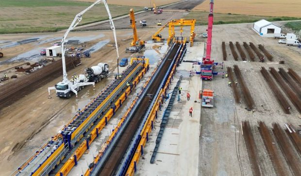 Încep lucrările pe lotul Joseni – Ditrău al Autostrăzii Unirii A8, cu fabrică de grinzi și stații de beton și asfalt pe șantier