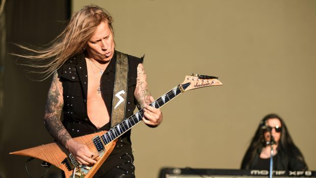 Chris Caffery, chitaristul Savatage, impresionat de patrimoniul arhitectural al Bucureștiului înaintea primului concert din România