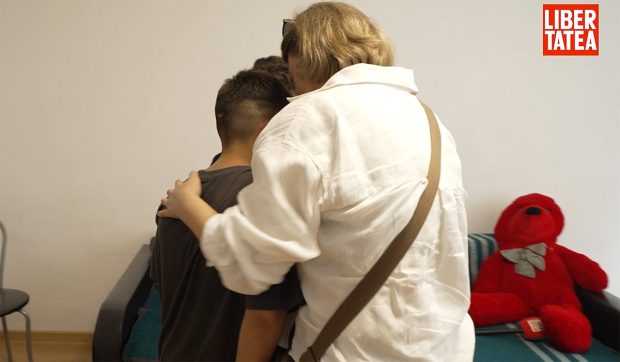 Ultima generație de copii crescuți în centre de plasament. Reportaj Libertatea în „Casa Soarelui”- noul model de protecție care lasă în spate lagărele abuzurilor: „Mă mai gândesc uneori la părinții mei care s-au dus, la frate-miu”