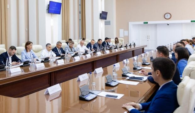 Între motorină mai scumpă și „patriotism economic”: cum arată starea de alertă energetică în Republica Moldova