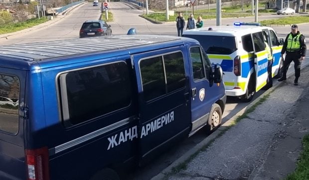 Un șofer de TIR român a încercat să treacă peste polițiștii de frontieră din Ruse cu mastodontul