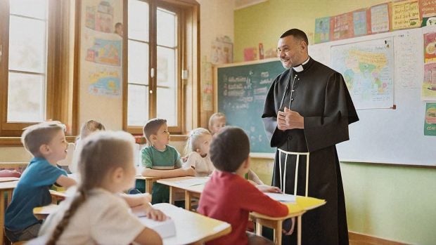 Noi reguli controversate de evaluare la Religie: participarea la slujbe devine criteriu pentru note