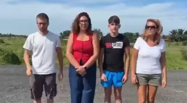 Un grup de studenți italieni au făcut un scandal atât de mare într-un metrou din Thailanda încât ambasada a trebuit să-și ceară scuze | VIDEO