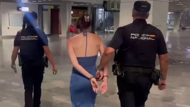 O femeie a fost arestată la aeroport, după ce a vrut să părăsească Insulele Canare fără să achite sejurul all inclusive de aproape 2.500 de euro