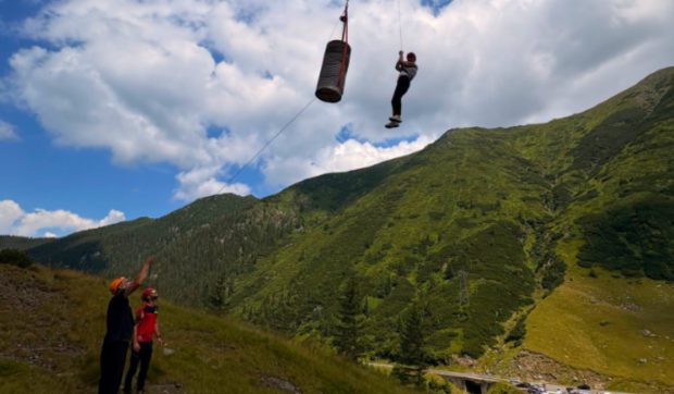 18 turiști, blocați în telecabina de la Bâlea din cauza unei avarii. Au intervenit salvamontiștii | VIDEO