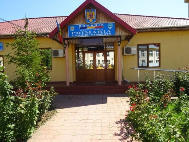 13 primării din Brăila riscă blocarea fondurilor dacă nu se conectează urgent la Ghiseul.ro