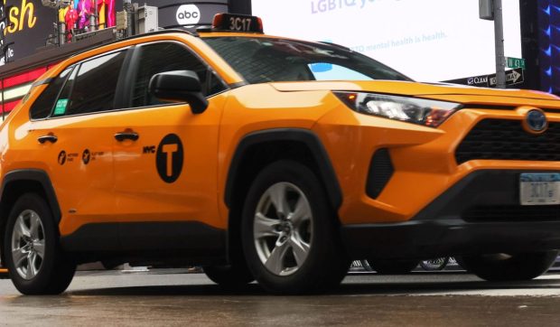 Uber sancționată cu o amendă record în Europa pentru suspendarea automată a conturilor șoferilor
