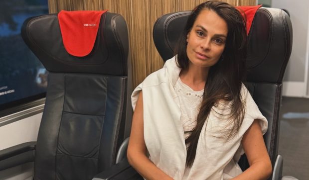 Anca Serea, clipe dificile în vacanța cu copiii: Trenul spre Viena a rămas fără electricitate la temperaturi extreme. „Suntem șocați!”