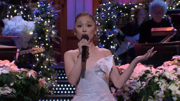 Ariana Grande denunţă din nou folosirea neautorizată a muzicii sale de către Donald Trump