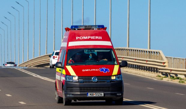 Un autocar cu 54 de pasageri a fost implicat într-un accident pe DN1: traficul a fost restricționat pe sensul spre Brașov