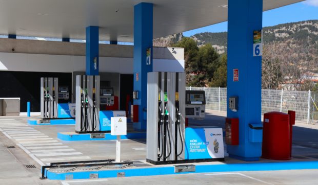 Un tată a condus 140 de kilometri fără să-și dea seama că și-a uitat copilul de 10 ani la benzinărie, în Spania