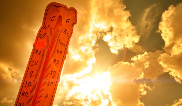 Un nou val de aer tropical lovește de azi România: ANM anunță căldură extremă cu temperaturi de 38 de grade la umbră